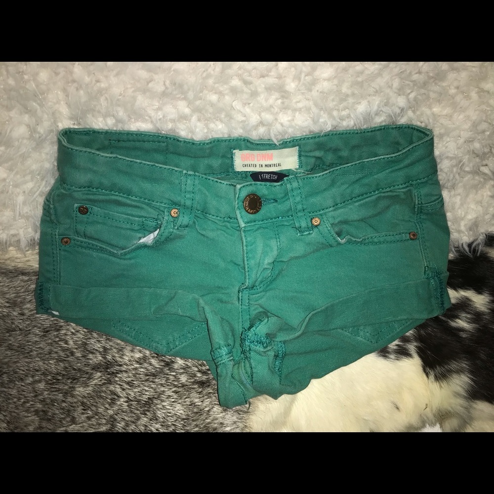 Extreme mini short
